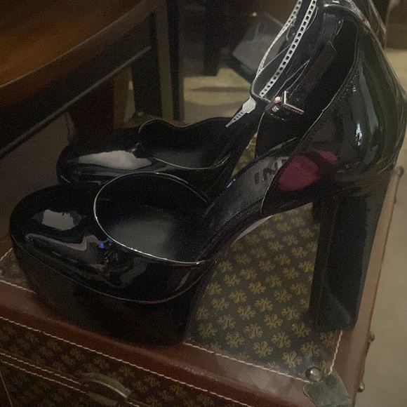 Gianni Bini Women’s Black Patent Leather Platform Shoes, Size 9.5M, 6” Heel NWT - Picture 11 of 11